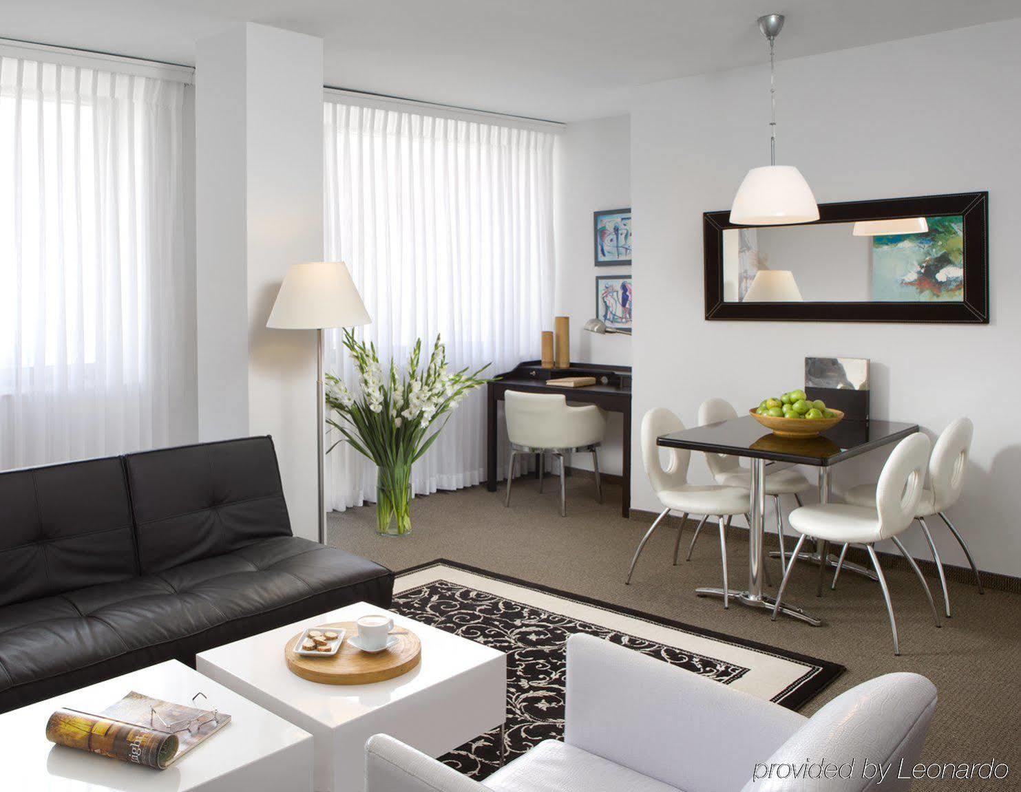 Alexander Hotel Tel Aviv Rum bild
